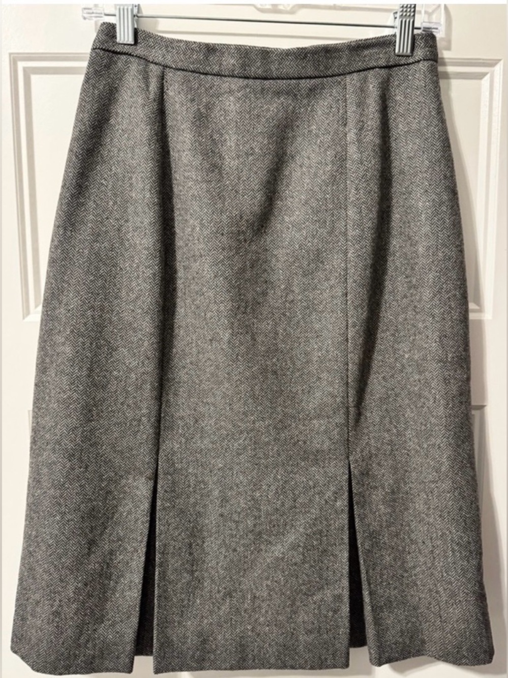 Eddie Bauer Gray Wool Blend Midi Skirt Size 4 Herringbone Career Office Classic